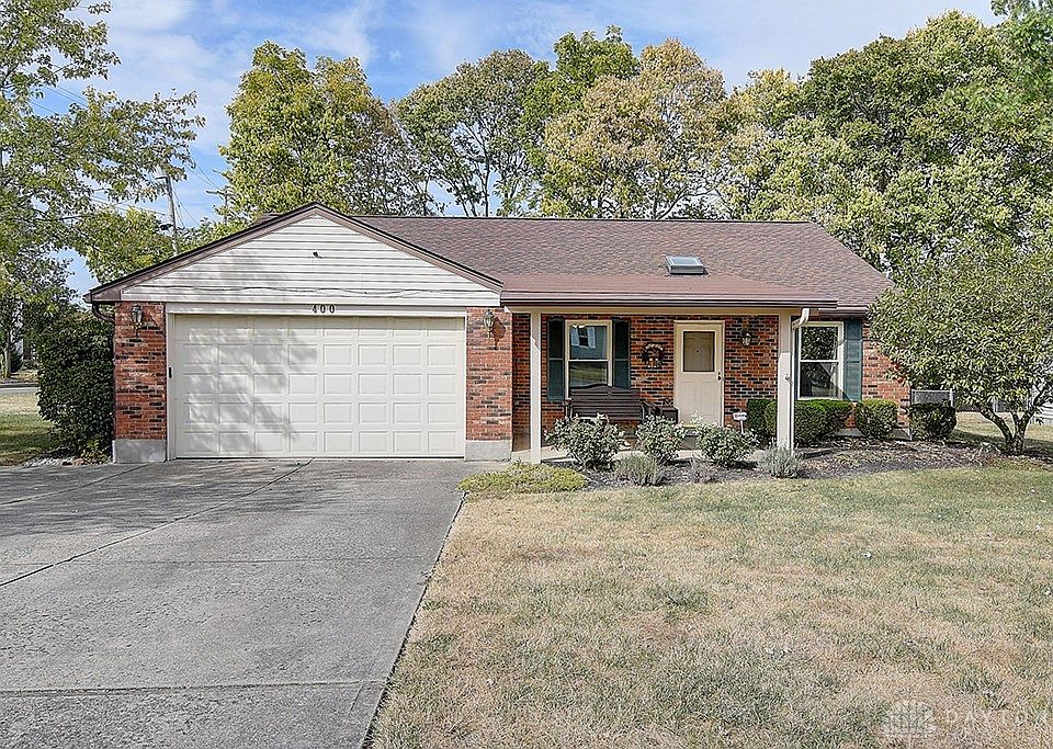 1st image of 400 Woodsdale Dr