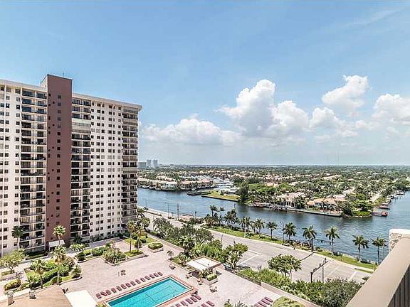 Updated Oceanfront 2 bedroom-2 bath with amazing views