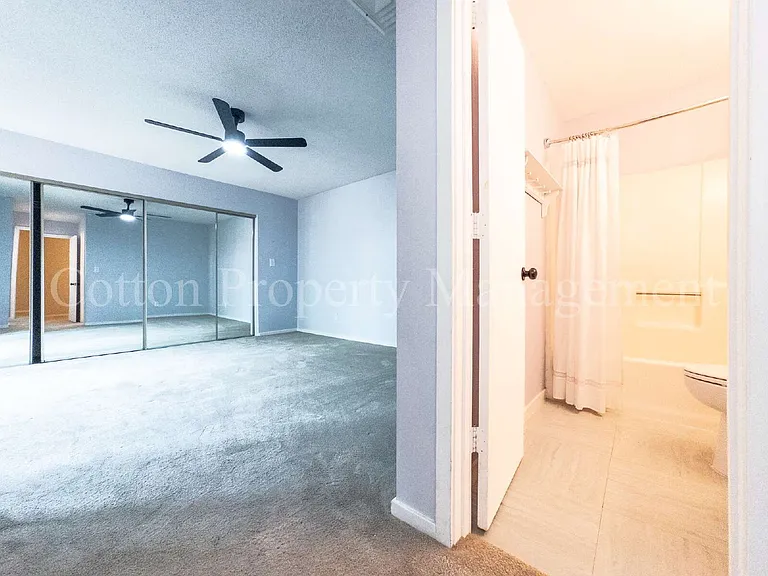 2030 Albert Cir — Photo 23