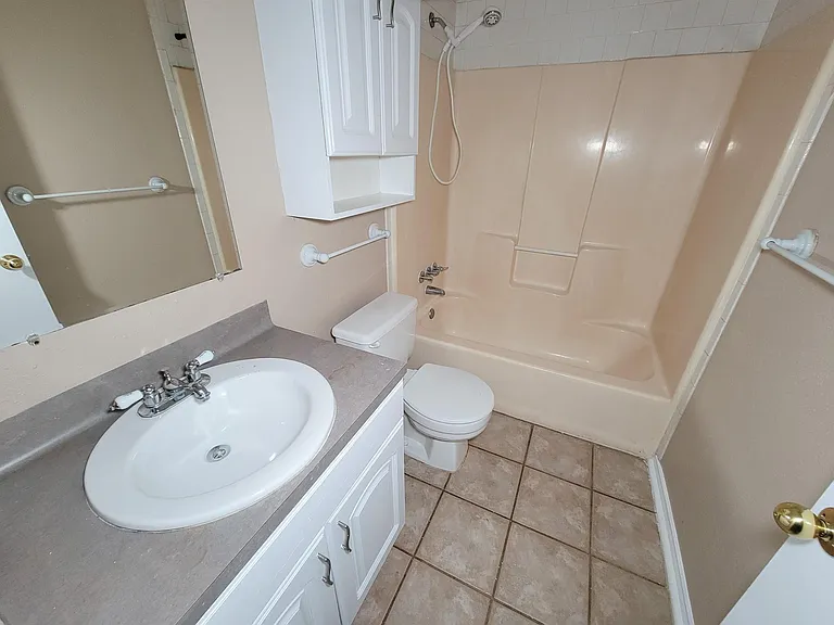 29002 Sedgefield St — Photo 26