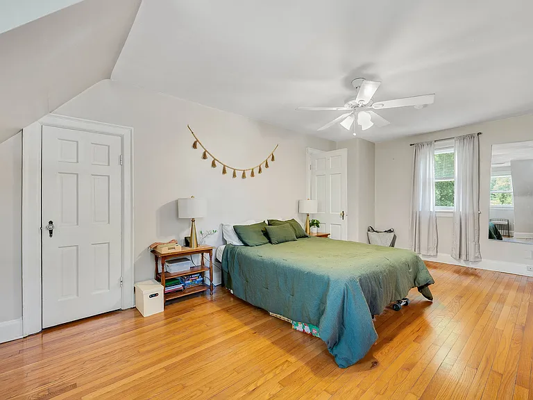 122 Hanover Ave — Photo 13