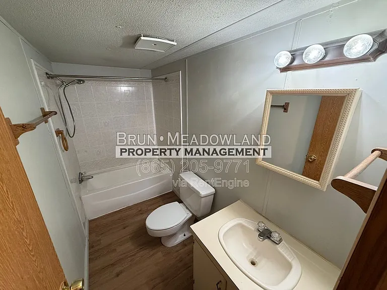 424 Patterson Rd — Photo 11