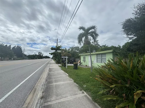 4097 S Haverhill Road, Greenacres, FL 33463