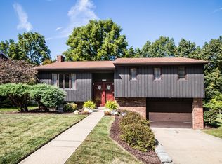 1400 Sturdy Oak Dr, Pittsburgh, PA 15220