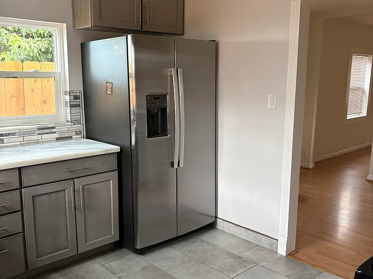 90 Malicoat Ave — Photo 6