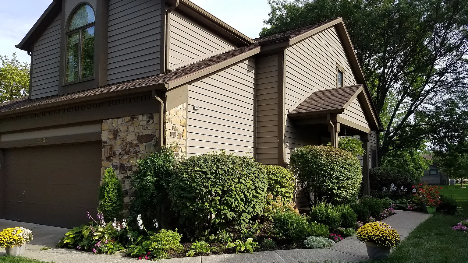 2237 Calaveras Way photo 1