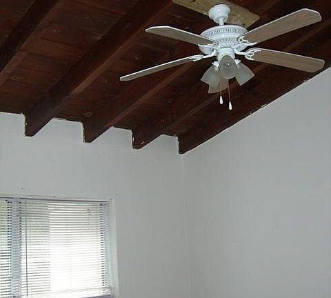 5th image of 760 NE 122nd St APT 4