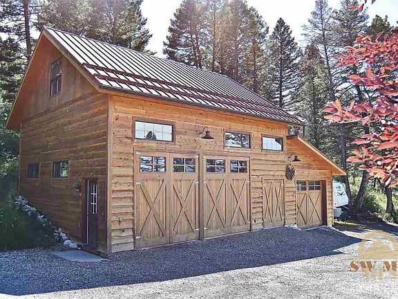 4th image of 4745 Meadow Ln