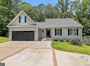 121 Churchill Ct, Lagrange, GA 30240