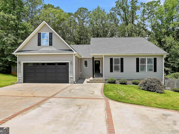 121 Churchill Ct, Lagrange, GA 30240