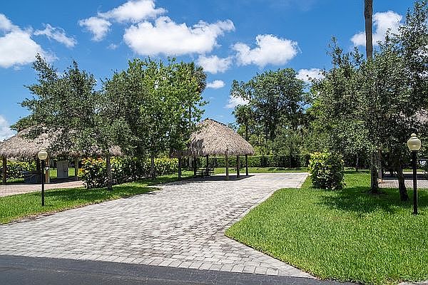 1st image of 148 S Cortez Dr #148