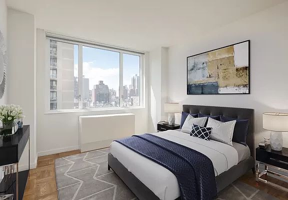 4th image of 401 E 80th St APT 11D