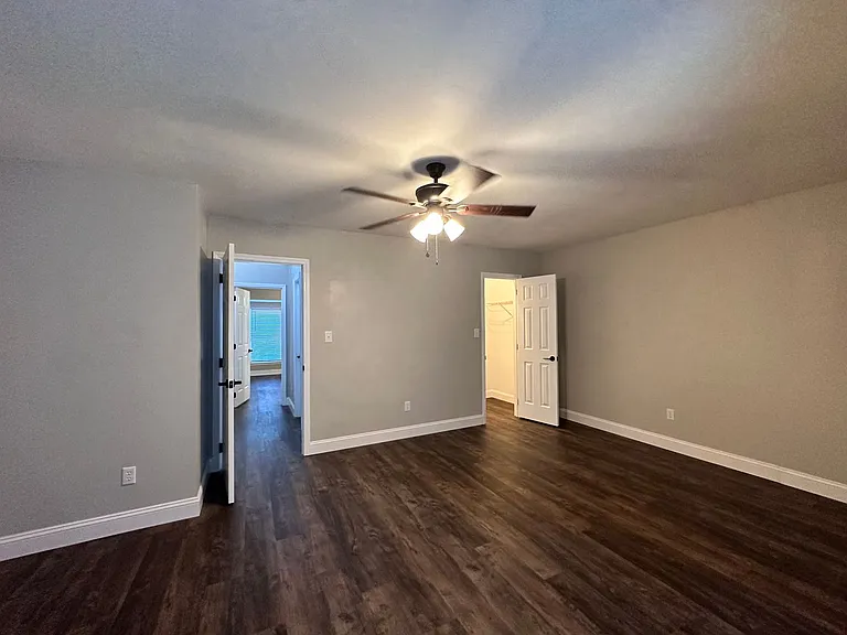 2335 Brookview Ct — Photo 22