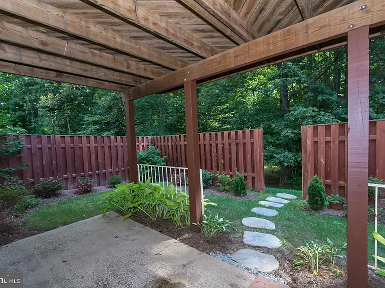 8035 Galla Knoll Cir — Photo 23