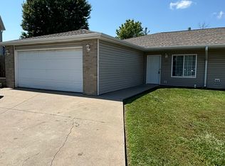 1024 Donnie Ct, Lincoln, NE 68522