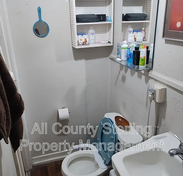 237 SW 2nd Pl #2 — Photo 13