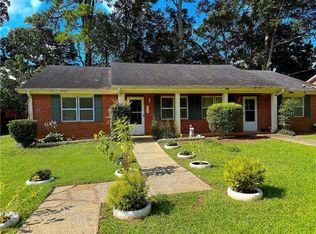 137 Kimberly Way SW, Marietta, GA 30064
