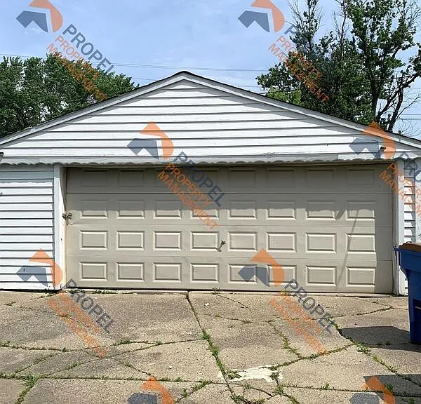 14387 Leonard Ave — Photo 12