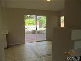 4th image of 42996 Charlton Ave