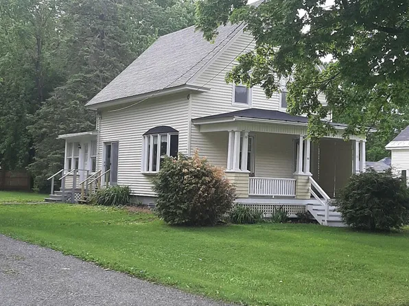 10 Randall Avenue, Houlton, ME 04730