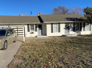 120 Carlton Rd, Hutchinson, KS 67502