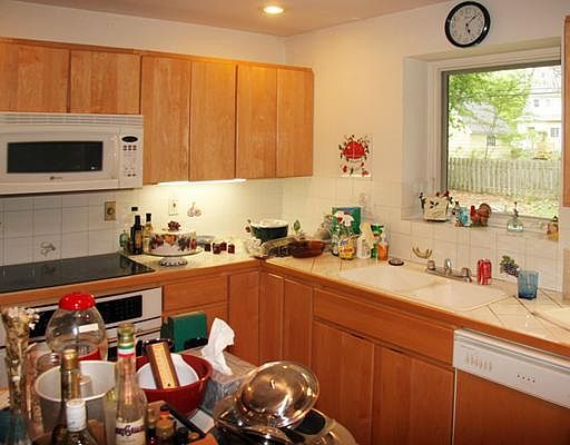 5th image of 308 E Highland Ave