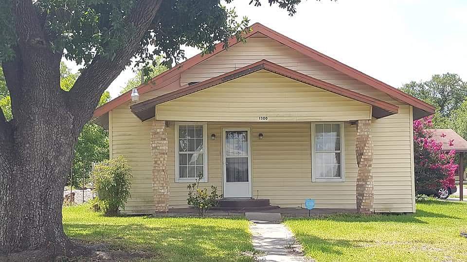 1st image of 1300 15th St