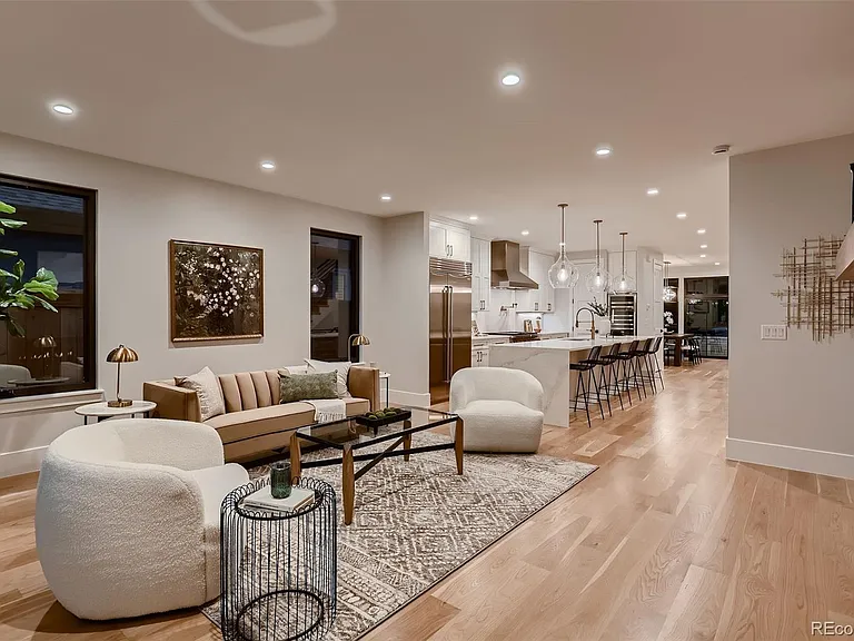 340 Jackson St — Photo 24