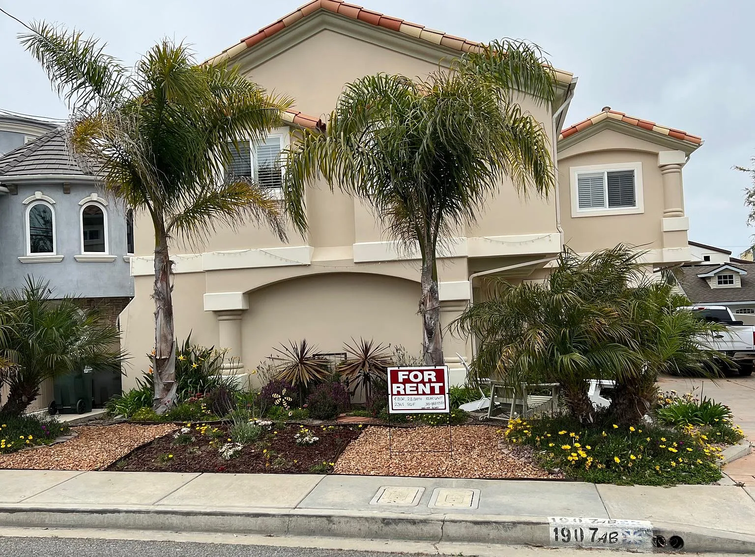 1907 Speyer Ln — Photo 2