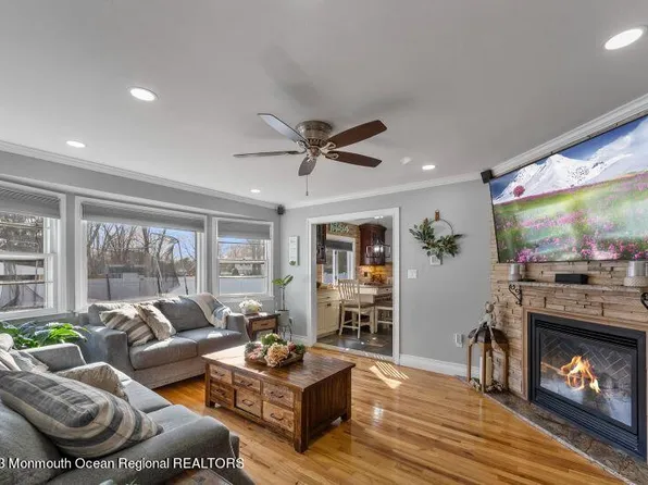 71 Mulberry Lane, Freehold, NJ 07728