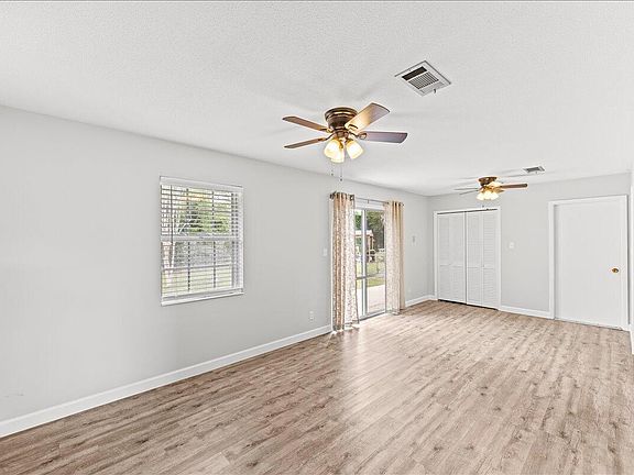 5th image of 306 McEwen Dr