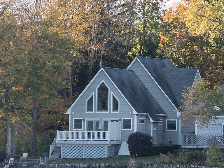 12 Westover Ln — Photo 11