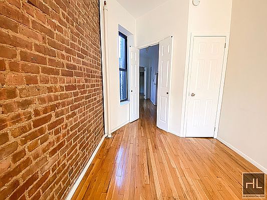 4th image of 329 E 88th St APT 5W