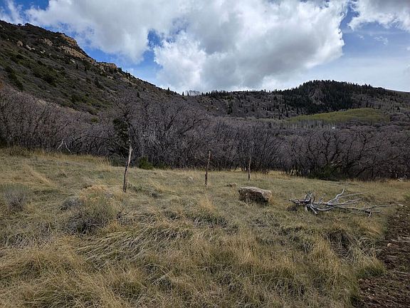 5th image of E Cedar Highlands Dr