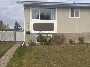 4207 E 54th Ave, Innisfail, AB T4G1K4