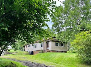 569 Claytonia Rd, Slippery Rock, PA 16057