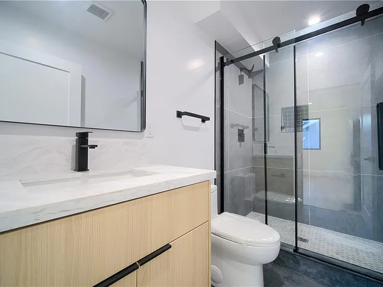 616 N Mariposa Ave — Photo 25