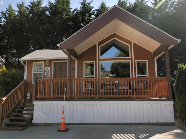 97748 N Bank Chetco Rd #38, Brookings, OR 97415