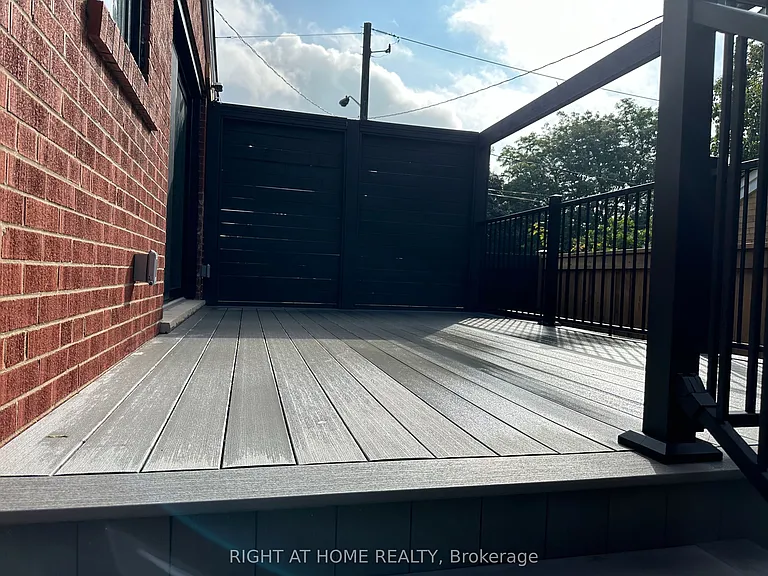 52 Sedgebrook Cres — Photo 22