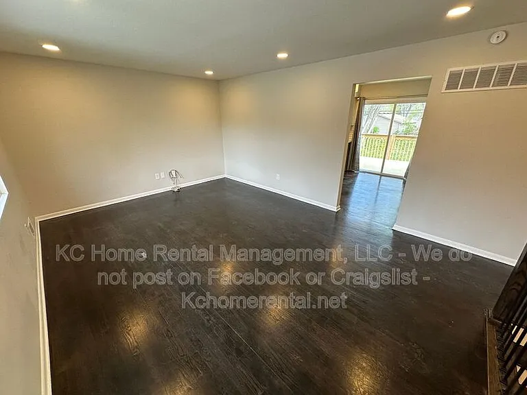 5012 Powell Ave — Photo 36