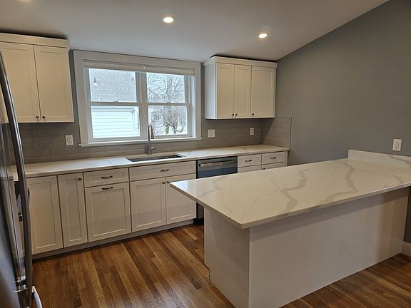 3rd image of 29-31 Appleton St #3