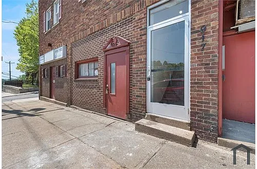 915 Chartiers Ave Photo 1