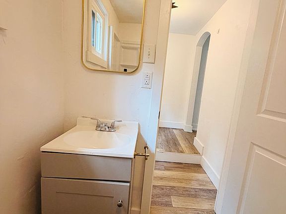 4th image of 2518 Leticoe St APT 2