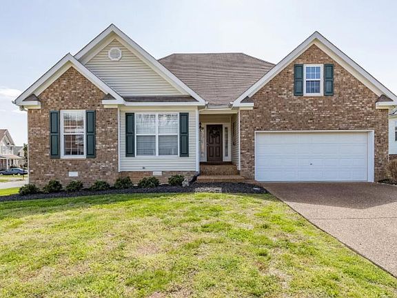 Single Story Home with 1369 sqft 3 Bedrooms 2 Baths