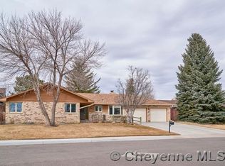 7016 Valley View Pl, Cheyenne, WY 82009
