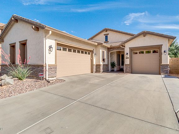 3rd image of 4885 E Palm Beach Dr