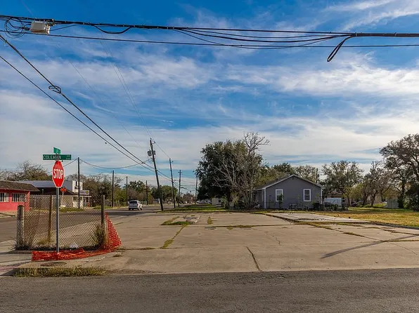 801 S 19th St, Corpus Christi, TX 78405