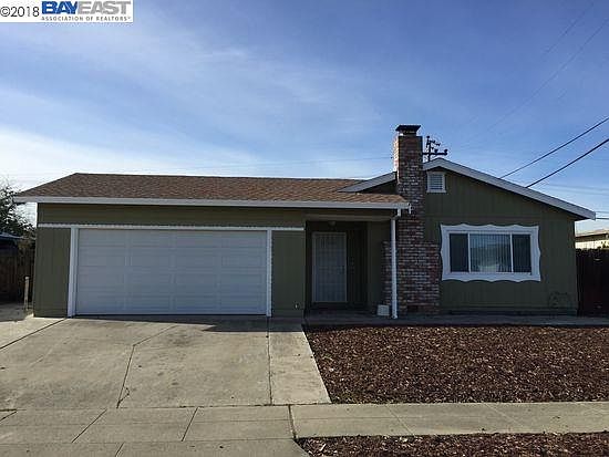 2nd image of 42947 Applewood St