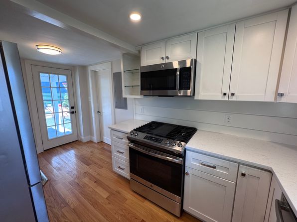 11 Bell St #1
