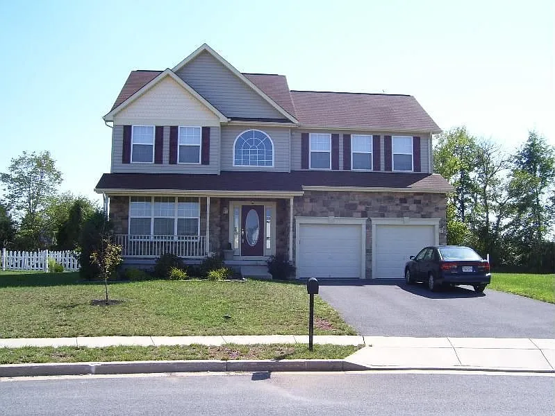 318 Mountaineers Way photo 1